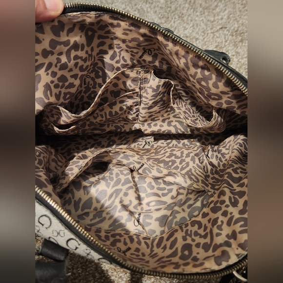 GUESS Handbag Large Dome Purse - Picture 7 of 8